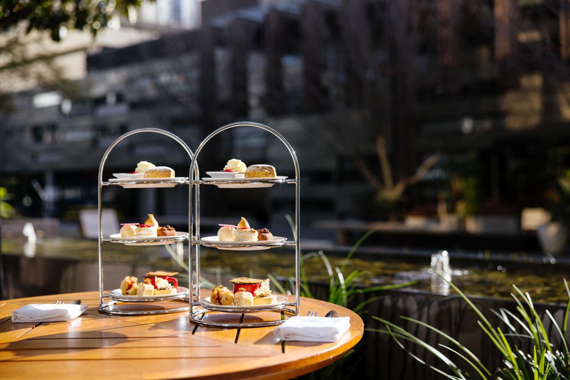 The Westin Perth Hotel Exterior foto Afternoon tea at the InterContinental Sydney