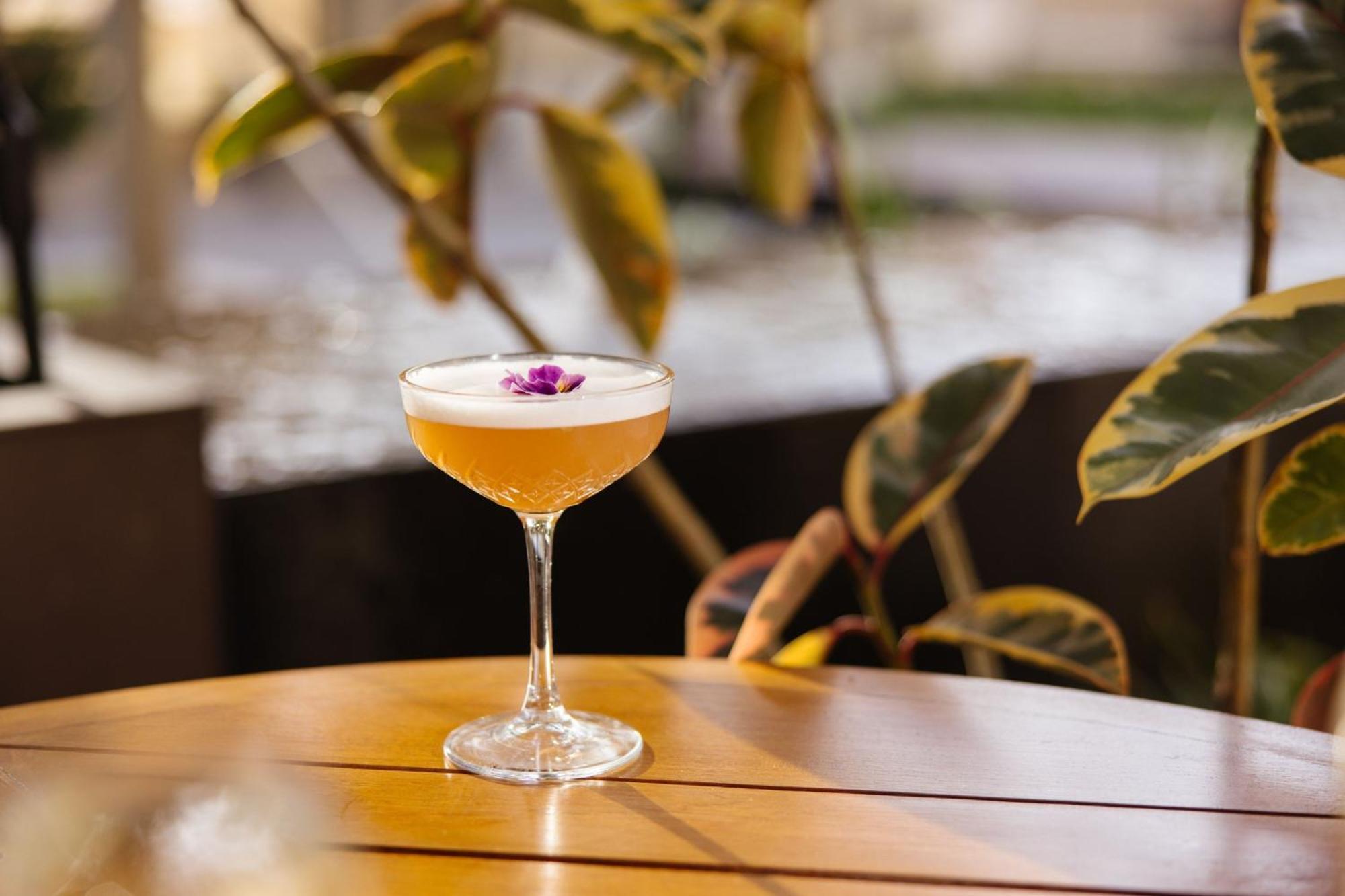 The Westin Perth Hotel Exterior foto A French 75